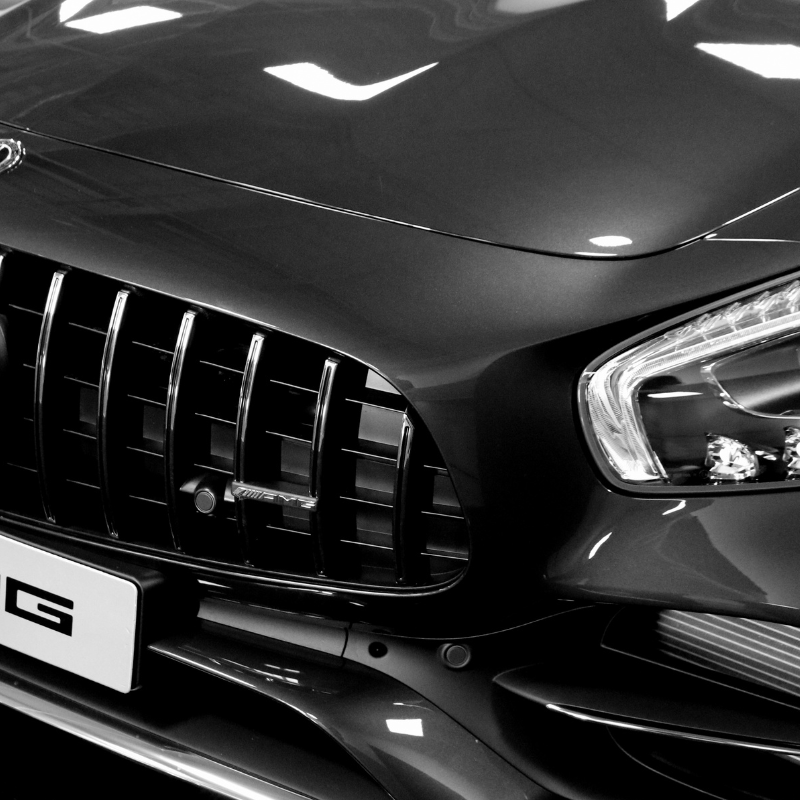 Auto body repair service in Siesta Key FL restoring damaged car panels